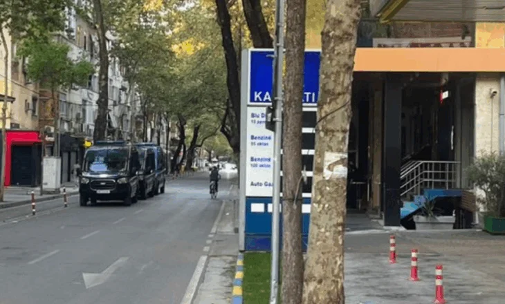 Forcat RENEA zbarkojnë te “Myslym Shyri” në Tiranë