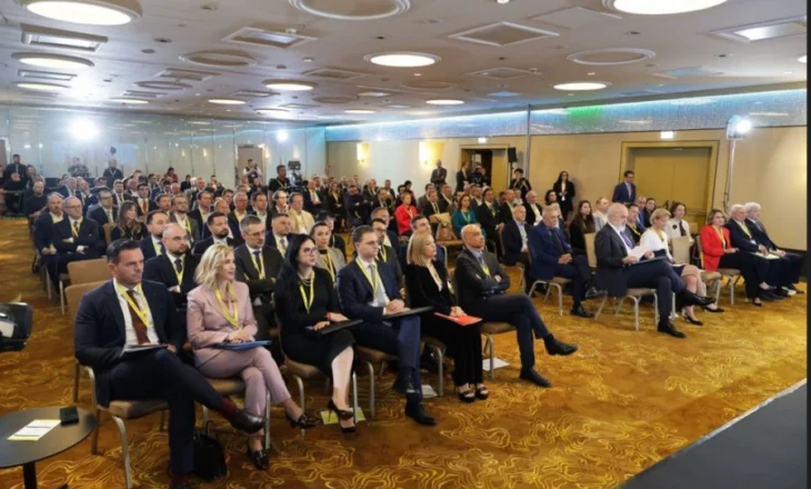 Forumi i Investimeve promovon Shqipërinë si një qendër të re për investime në rajon, mundësi strategjike për investitorët që nxit zhvillimin ekonomik