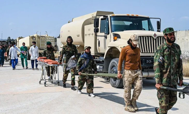 “Fshatra të tërë janë kthyer në rrënoja”, dëshmitarët rrëfejnë të tronditur pasojat e tërmetit në Afganistan
