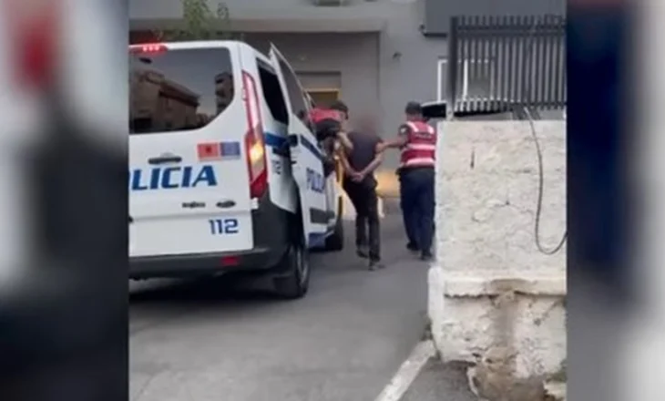 Fshihte armë zjarri në banesë, arrestohet 50-vjeçari në Sarandë