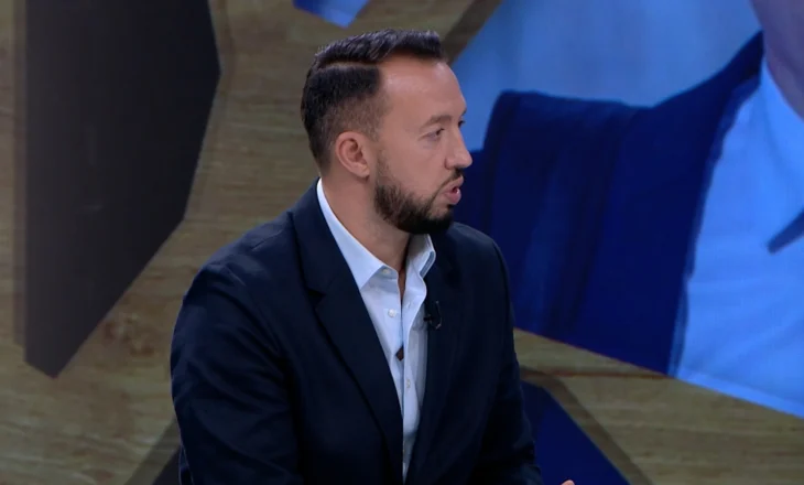 Gazetari Hitaj: Prezenca e Veliajt në sallë nuk do të ndryshonte asgjë, vetëm do të sillte show