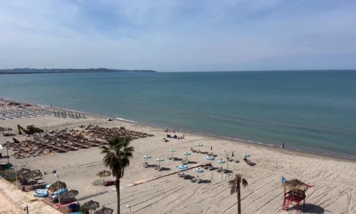 Gjendet në bregdetin e Durrësit trupi i pajetë i një burri