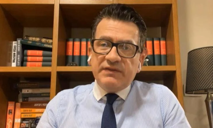 “Gjyqësori më shumë pushtet se politika!”/ Spahiu: Gjyqtarët e përjetshëm, deputetët e përkohshëm