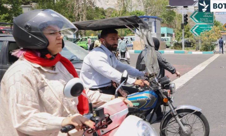 Gratë dhe motoçikletat: Debat i ri në Iran për barazi gjinore