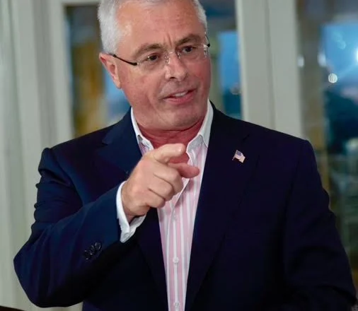Harry Bajraktari: Mos e shtyni Kosovën të bëhet një Bosnje tjetër