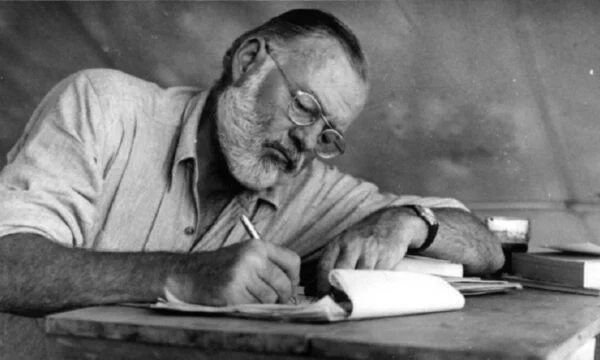 Hemingway dhe kuptimi i dashurisë: “Gjithmonë do të ketë njerëz që thonë se ajo nuk ekziston…”