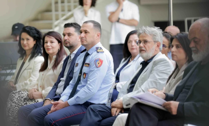 “Hudhrën e paskemi me vete”/ Plani për menaxhimin e plazheve, Rama thumbon Qosen: Shpresoj të na bashkohet dhe Kavaja demokratike