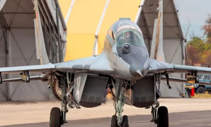 Hungaria heton zhdukjen e përbërësve kyç nga tetë avionë luftarakë MiG