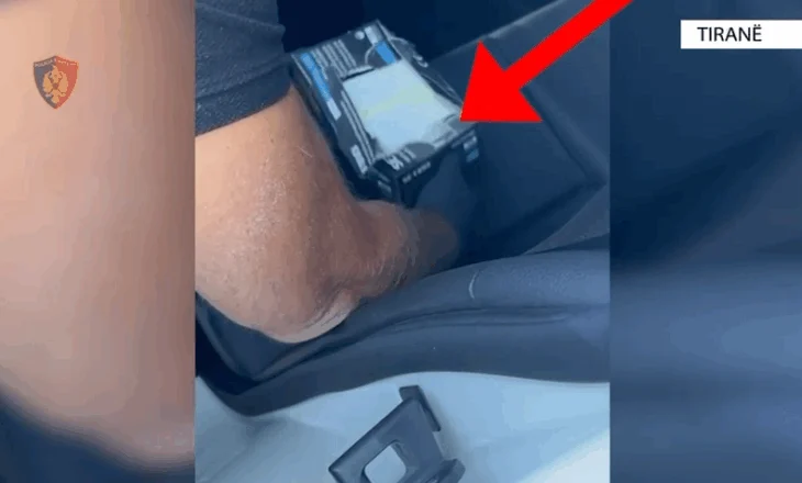 I riu kapet në autostradën Tiranë-Durrës me mbi gjysmë kilogrami kokainë
