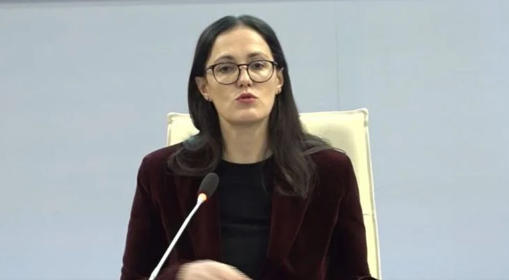 Ibrahimaj: Nga janari 2026 paga minimale arrin në 500 euro, biznesi nuk do të ketë kosto shtesë