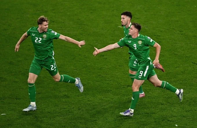 Irlanda barazon me Hungarinë, Bosnja goleadë modestëve të San Marinos
