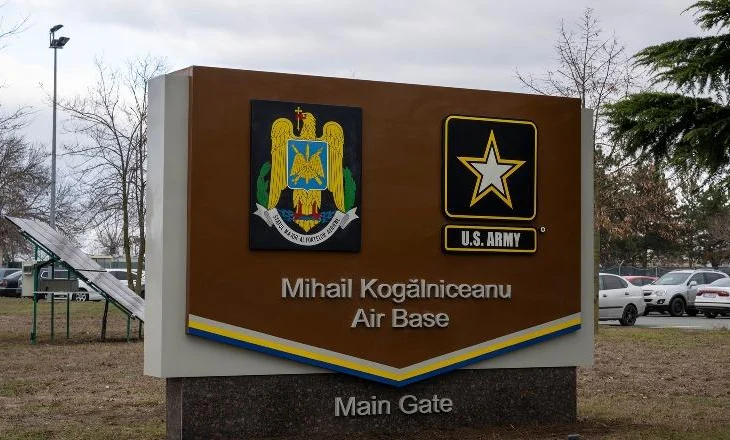 Ish-komandanti i NATO, Breedlove: Kjo bazë ajrore në Ballkan do të jetë pikë kyçe për të ardhmen e Ukrainës