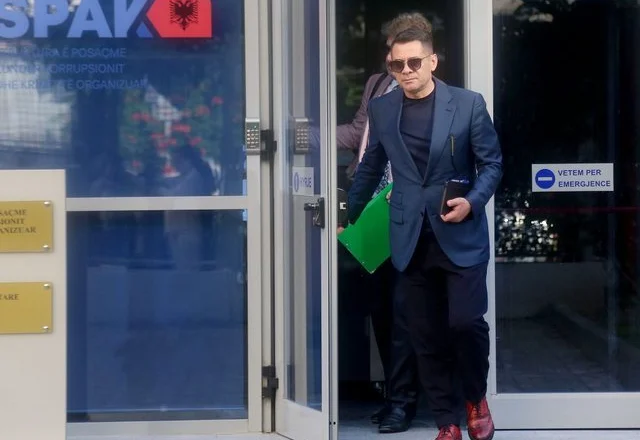 “Jam shënjestruar nga Rama”, Ahmetaj publikon dokumentet: Jam nën presion politik e persekutim…