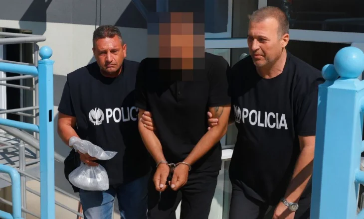 Jetonte në Britani me identitet tjetër dhe erdhi për pushime në Sarandë, arrestohet
