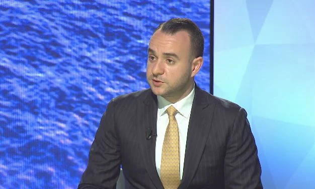 “Ju s’keni shkarkuar dot Saliun, do shkarkoni Ramën”/ Ironia e ish-deputetit socialist me Klevis Balliun