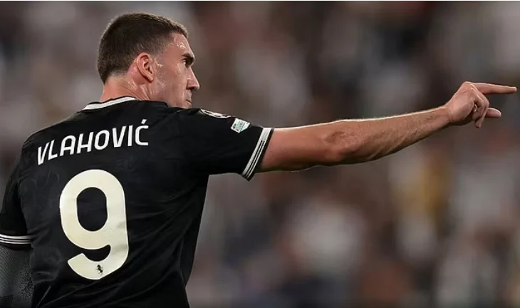 Juventus-Vlahovic; “rilindjen” e fushës e mban të ngrirë nyja e rinovimit