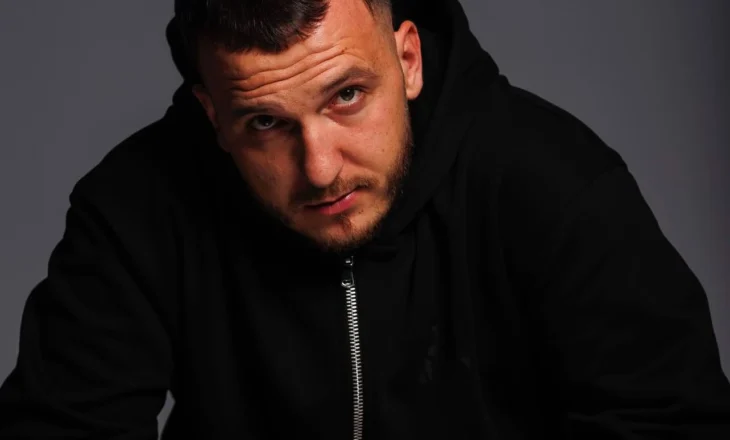 “Ke kaluar humbje të mëdha”/ Dedikimi emocionues i Mozzik për ditëlindjen e nënës së tij