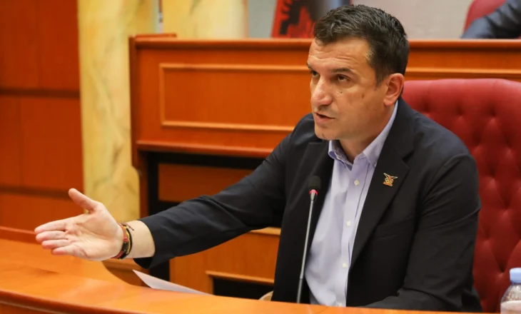 Këshilli Bashkiak miraton propozimin për shkarkimin e Erion Veliajt