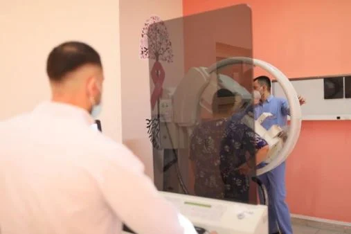 Koçiu: Mamografi falas në Spitalin Rajonal Fier gjatë shtatorit
