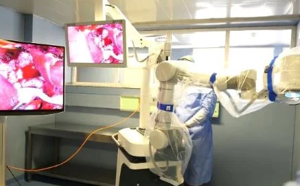 Koçiu: Mikroskop digjital në Shërbimin e Neurokirurgjisë, teknologjia më e avancuar për kirurgjinë e trurit e të…