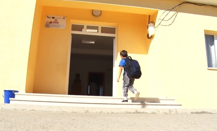 Komunat e Jugut rrezikojnë mbylljen masive të shkollave këtë vit, nuk ka më fëmijë