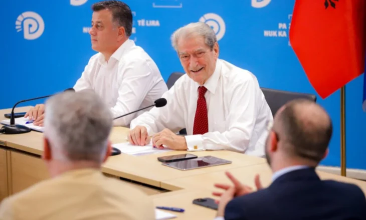 “Korba e korrupsionit”/ Berisha komenton propozimin e Manastirliut si kandidate për Tiranën