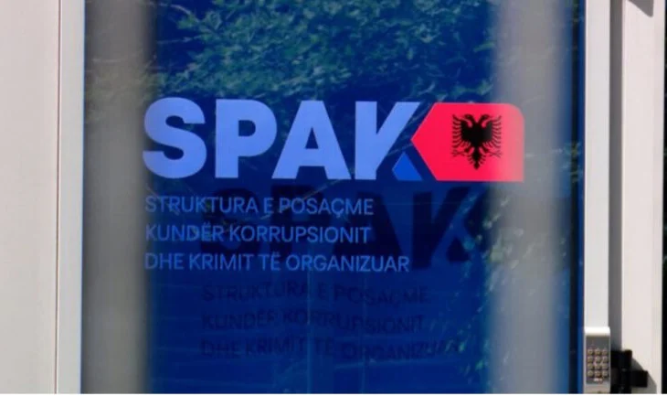 Korrupsion për mosheqjen e tendës në lokal, lihet në burg dhe inspektori i IMT (Emri)