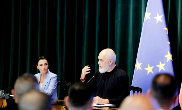 Kryeministri Rama paralajmëron krijimin e Task Forcës për ujin: Kush vjedh të penalizohet me heqje lirie