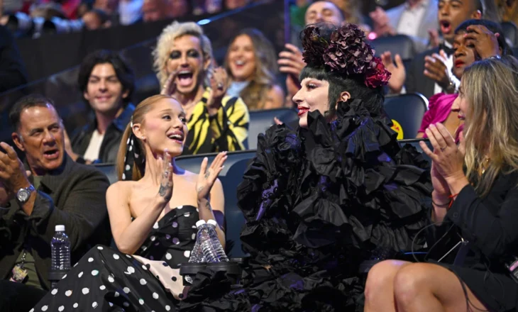 Lady Gaga rrëmben katër çmime, zhvillohet në Nju Jork ceremonia e “MTV Video Music Awards 2025”
