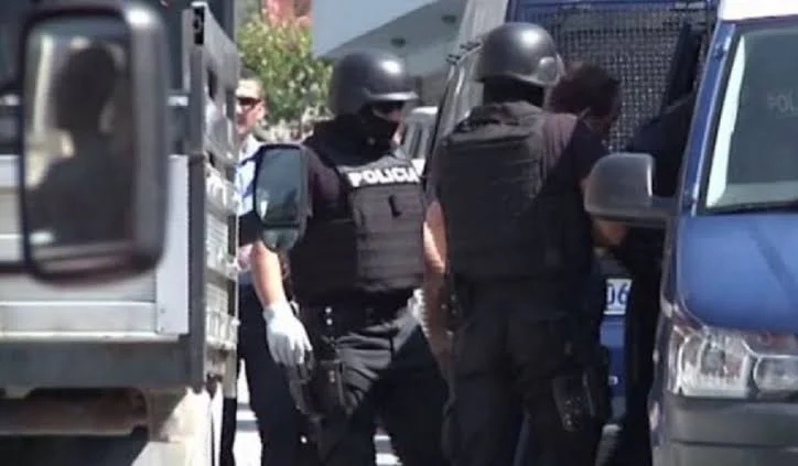 LAJMI I FUNDIT/ Identifikohet autori i dyshuar nga Vlora për vrasjen e biznesmenit italian në Tepelenë. Policia aksion për kapjen e tij