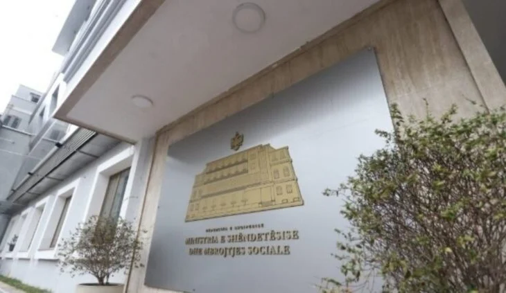 Largohet nga detyra kreu i FSDKSh, ja kush pritet ta zëvendësojë
