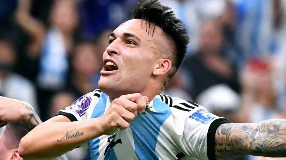 Lautaro shënoi 2 minuta pas hyrjes në lojë dhe parakaloi Maradonën tek Argjentina