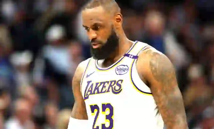 LeBron Xhejms parashikon të tërhiqet nga basketbolli aktiv në moshën 40-vjeçare