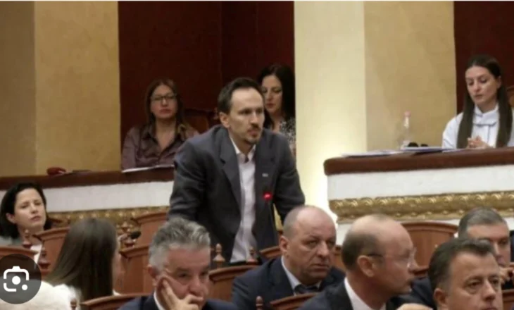 Lëvizja Bashkë ‘bashkon’ forcat me PD-në: Mbështes kërkesën e opozitës, të kthehet për diskutim programi qeverisjes