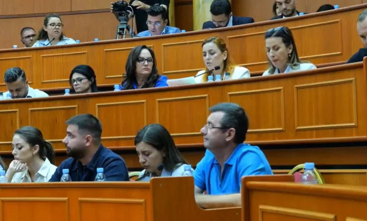 LIVE! Shkarkim i i Veliajt si kryetar Bashkie, nis mbledhja e Këshillit Bashkiak