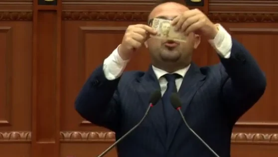 “Lushnja, fshati më i madh i Fierit!” Korreshi: Po vuajmë sot për një gabim të 11 viteve më parë