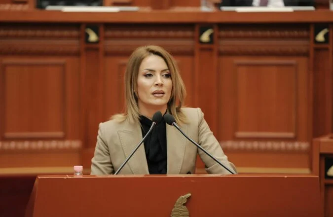 Manastirliu zgjidhet për të garuar për zgjedhjet e bashkisë, Gjylameti drejt rikthimit në Parlament si deputete