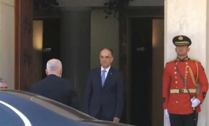 Mandatimi i qeverisë së re/ Rama i drejtohet presidencës, pritet nga Bajram Begaj