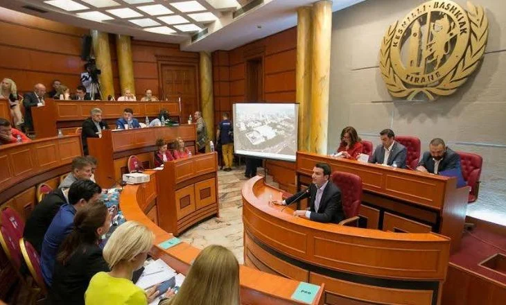 Mbledhja e Këshillit Bashkiak, PD kërkon Veliajn në sallë: Para shkarkimit, duhet të dëgjohet