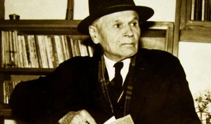 “Më kërko kur në vetmi shtrin dorën tënde në boshllëk”