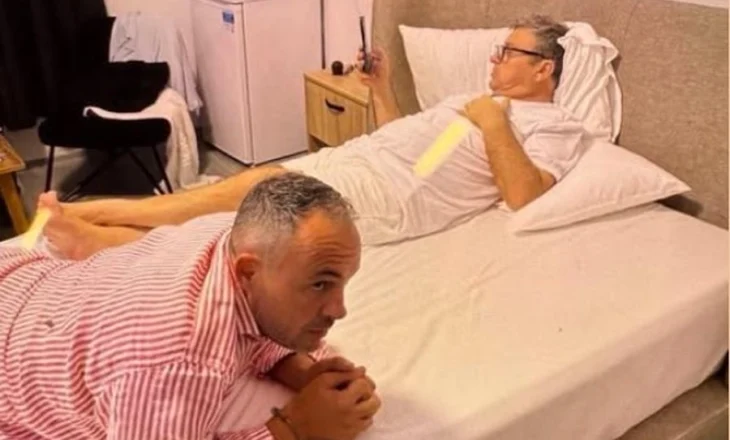 “Me telefon në qeli”/ Berisha publikon FOTON e Vangjush Dakos