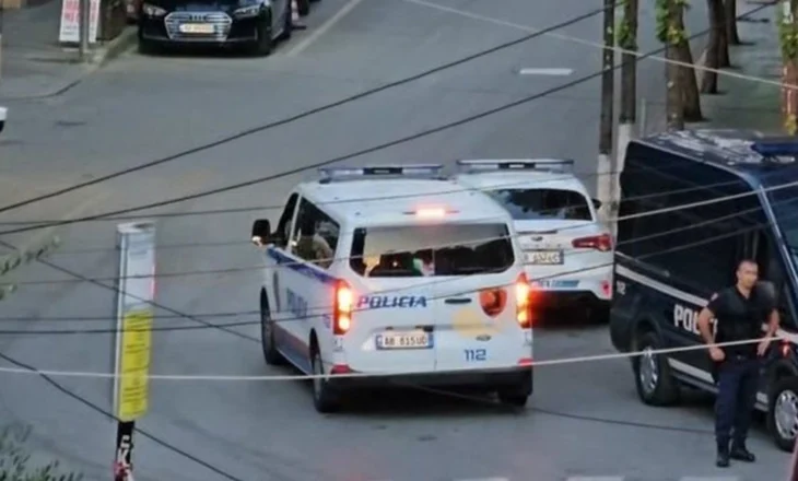 Megaoperacion antidrogë në Elbasan/ 40 të arrestuar, sekuestrohet drogë dhe armë