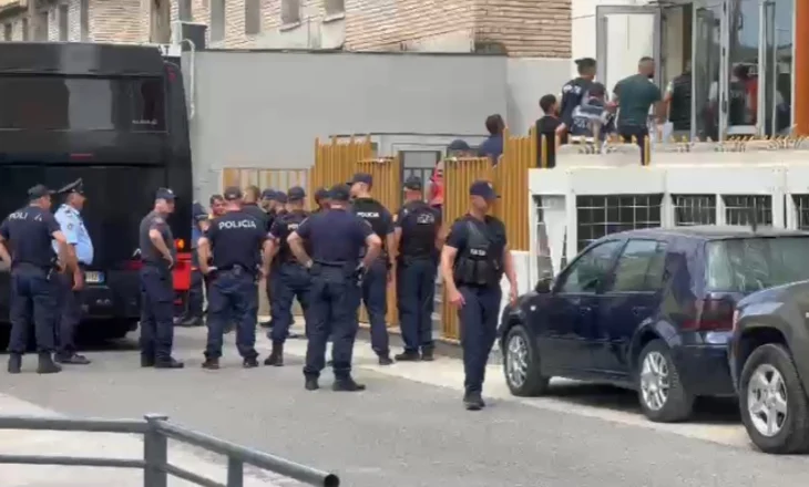 Megaoperacioni në Elbasan/ Mbërrijnë në gjykatë për masën e sigurisë 30 të arrestuarit