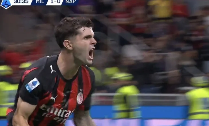 Milan “spektakolar” ndaj Napolit në pjesën e parë, Pulisic fenomenal (video)