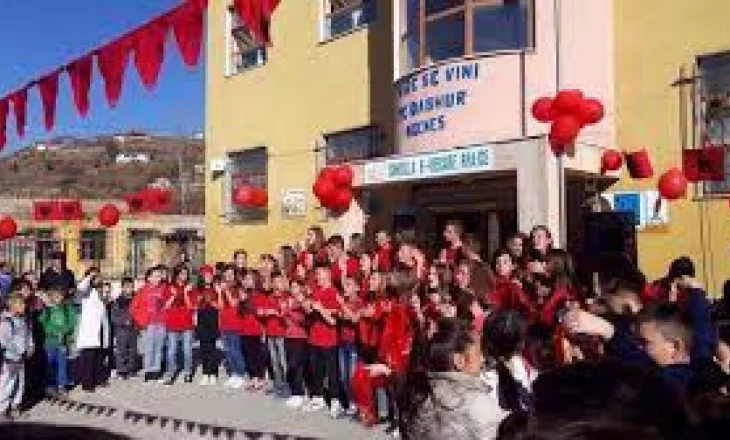 Ministria e Arsimit njofton rihapjen e regjistrimeve për klasat e para dhe të dhjeta