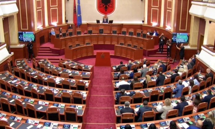 Miratohet projektvendimi, zgjidhen kryetarët e komisioneve parlamentare, PD nuk merr pjesë në seancë