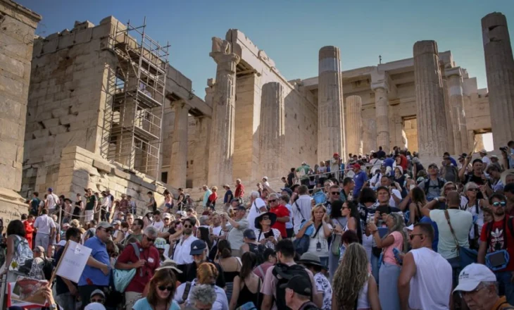 Miti ekonomik i turizmit: Ja pse nuk mund ta bëjë një vend të pasur