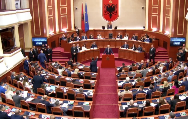 Mori votëbesimin e Kuvendit për 25 minuta, qeveria “Rama 4” betohet nesër para presidentit