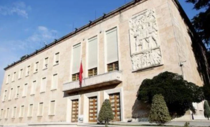 Ndryshime në qeveri, shkarkohet zv.ministrja e njohur (Emri)
