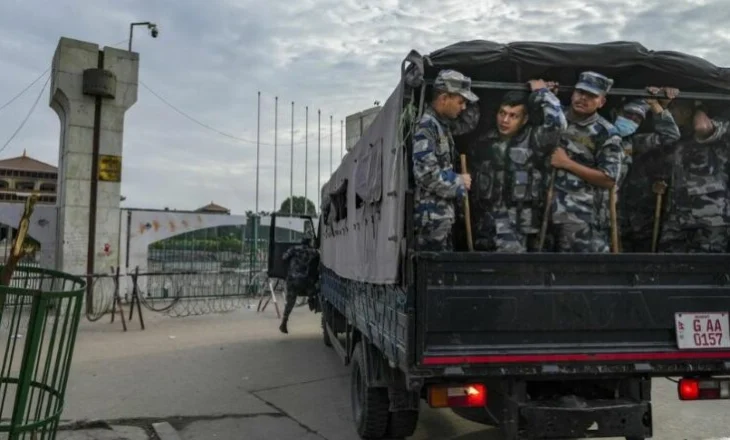 Nepal në krizë politike, 51 viktima nga protestat kundër korrupsionit